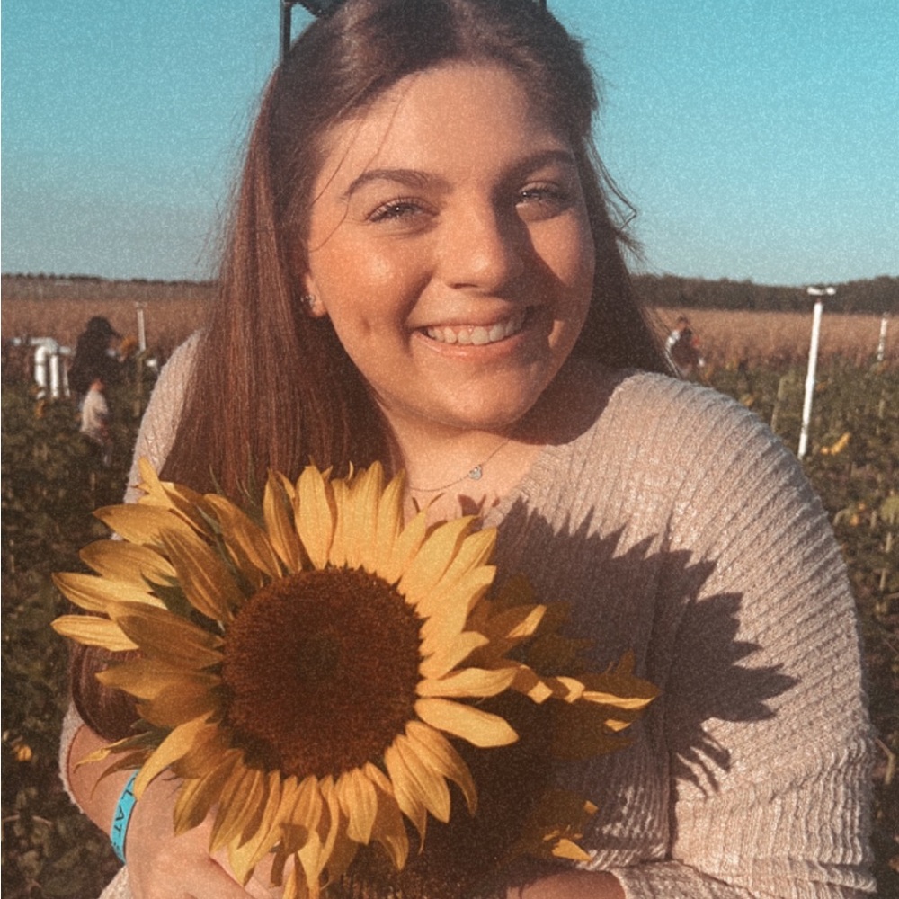 Meet your Posher, Maci